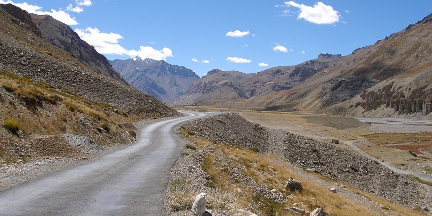 Leh Manali Highway is the main route leading to Ladakh to reach Stakna Monastery.