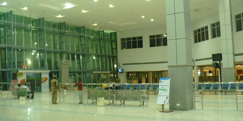 Vetalwadi Fort is accessible from the Dr. Babasaheb Ambedkar International Airport in Nagpur