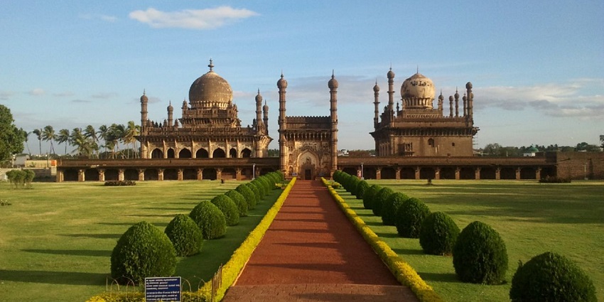 Places to visit in Bijapur include Ibrahim Rauza, the elegant tomb and mosque complex with stunning architecture.