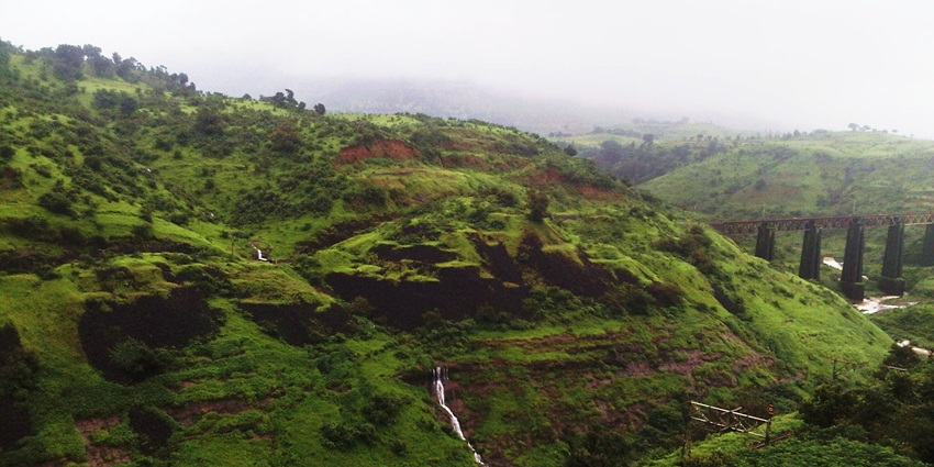 A picture of Igatpuri, one of the perfect weekend places to visit near Pune with family.