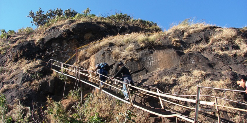 An image of a peak near Igatpuri - one of the places near Mumbai for weekend.