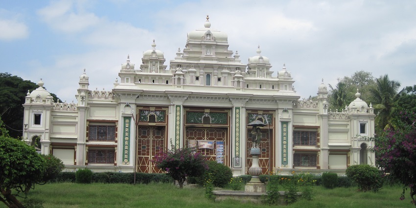 Jaganmohan Palace was formerly a royal residence, later converted into an art gallery and museum.