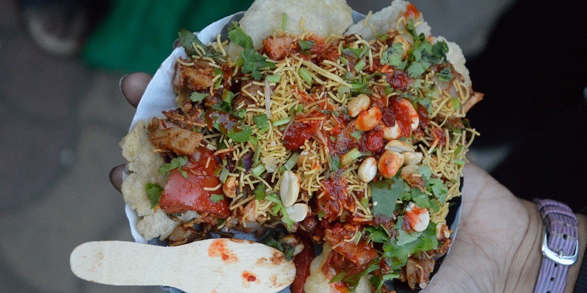 Yummy street food experience awaits as you have the best food in Andheri.