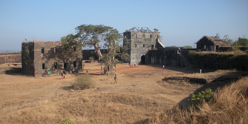Jaigad Fort, the historic coastal fort with stunning sea views.