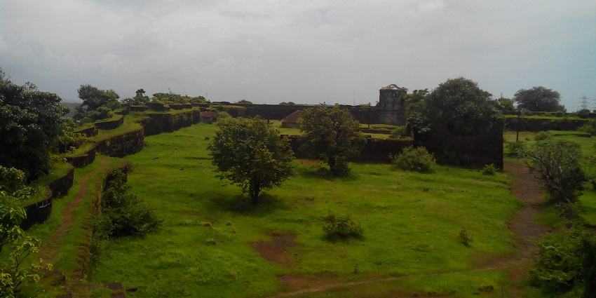 Historic forts in Ratnagiri overlooking the Jaigad Lighthouse and coastline.