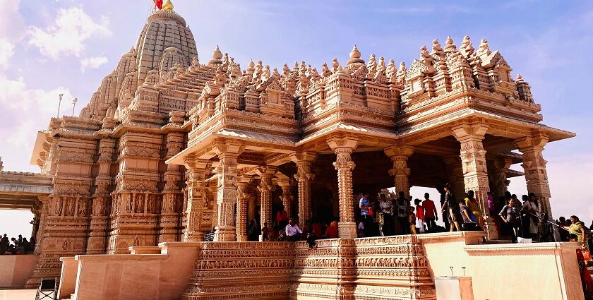 Jain temples in Pune are a reflection of faith and supreme architecture.