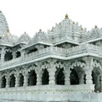 Explore the beauty, energy, and solace of the best Jain temples in Indore on your visit.