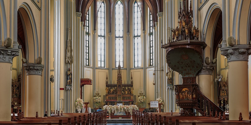 An image showing Jakarta Cathedral standing which is built in a neo-Gothic style.