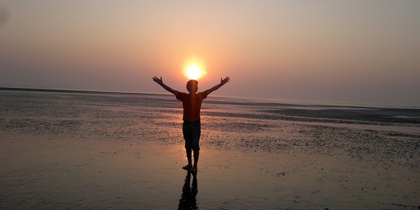 Known for tranquil waves and marine life, it is a must for scuba diving in Diu.