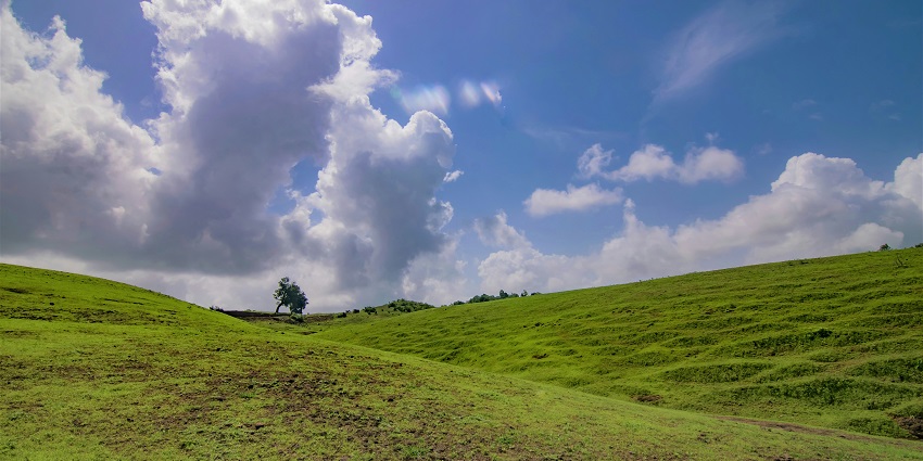 An image of panoramic Jawhar which is one of the best hill stations near Maharshtra.