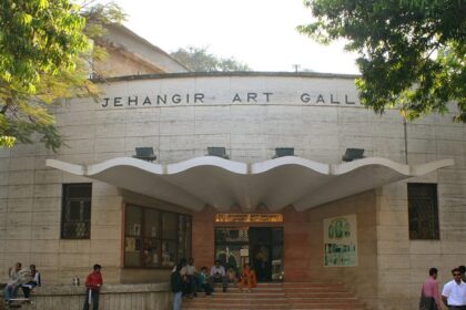 Exterior view of Jehangir Art Gallery in Mumbai, highlighting its architecture.