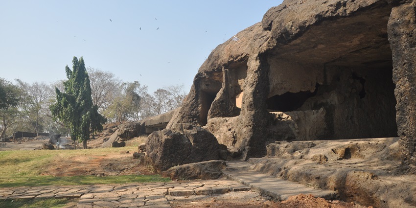 View of Jogeshwari Caves, a popular tourist attraction near Mahakali Caves.
