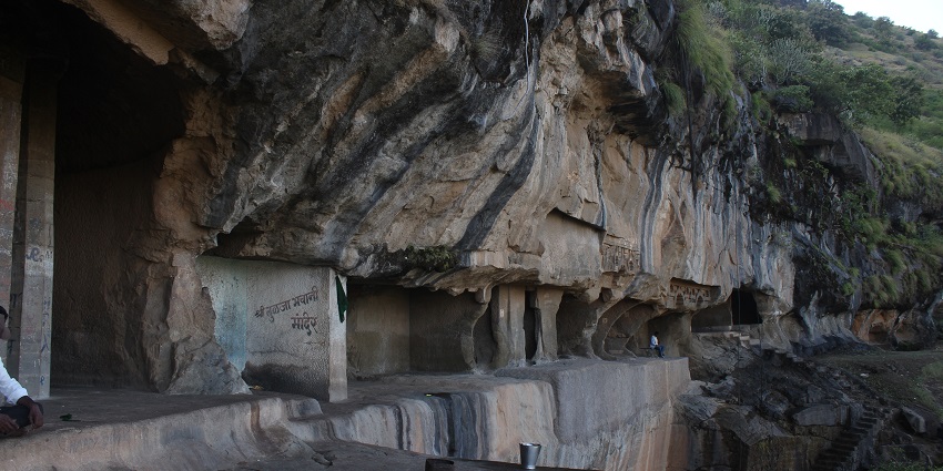 An image showing caves at Junnar, one of the best places to visit near Bhimashankar.