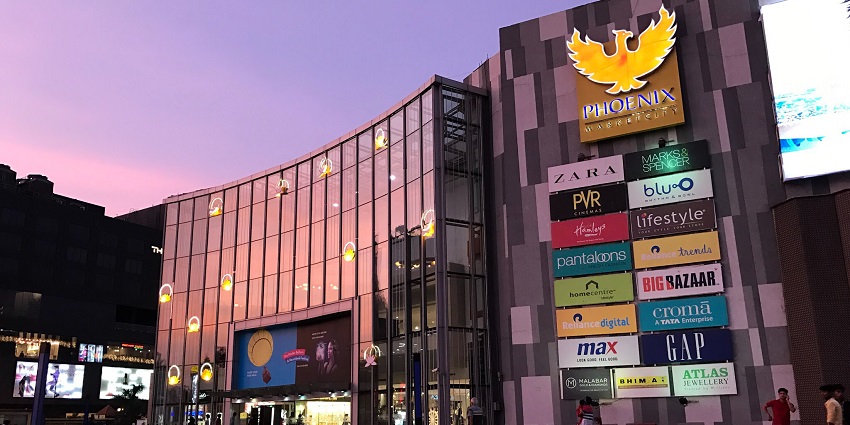 A glimpse of Koramangala is a lively street with cafes, boutiques, and vibrant culture.