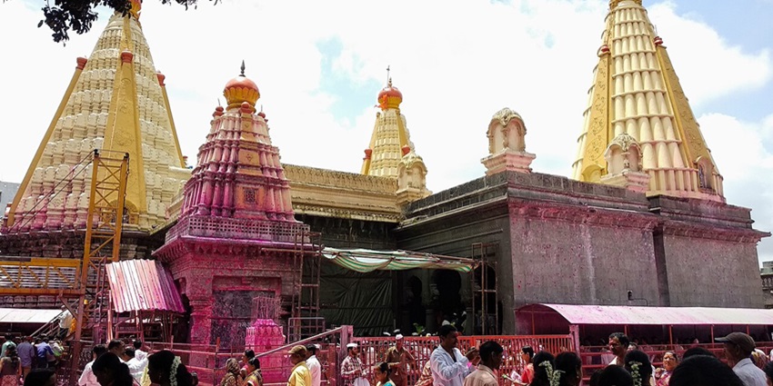 This picture is of temple named Jyotiba which is located in Kolhapur district, Maharashtra, India