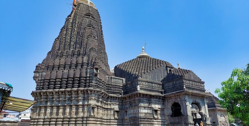 5 must-visit jyotirlinga temples in Maharashtra for your spiritual journey.