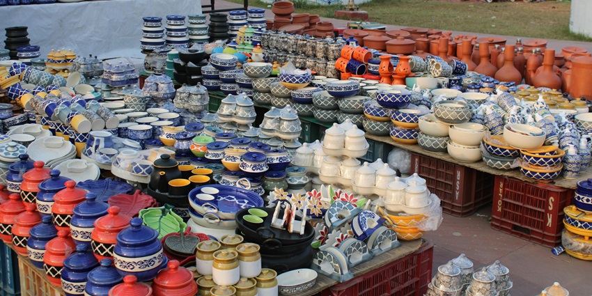 Purchase local handicrafts at Kadmat Island Market is a place for shopping in Lakshadweep.