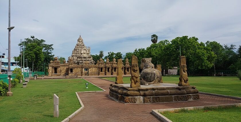 The premises of Kailasanathar Temple.