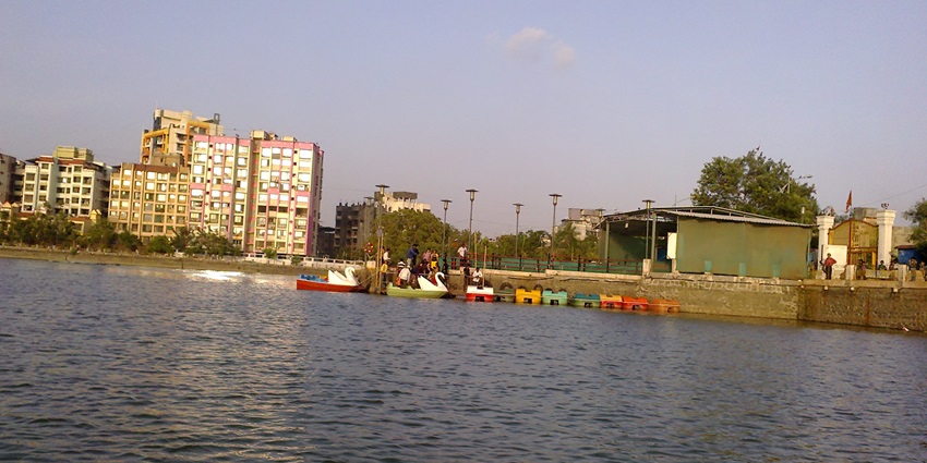 Scenic view of Kala Talao in Kalyan, Maharashtra, near Kalyan water park.