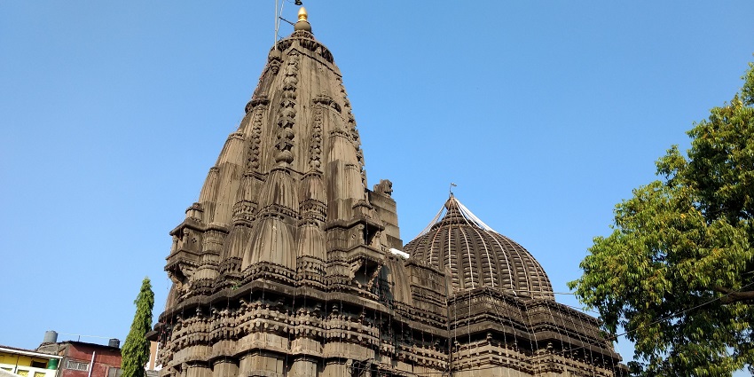 A corner view of the sacred Kalaram Temple, a popular place near Pandav Leni Caves.