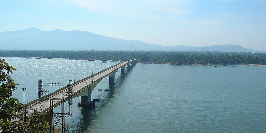 Places to visit in Karwar - Kali River Estuary is where Kali River meets the Arabian Sea.