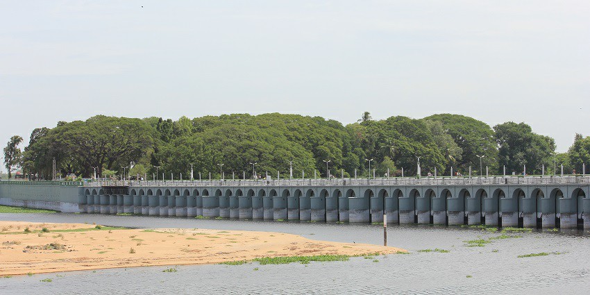 A picture of an ancient, functional dam and an iconic place to visit near Srirangam.