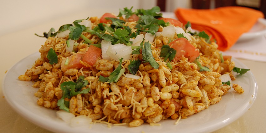 Crispy round puri, stuffed with potatoes and chutneys, among the best street food in Koregaon Park.