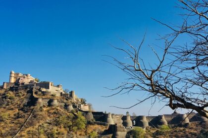 An image of Kalyangad Fort in Maharashtra with panoramic views and ancient ruins.