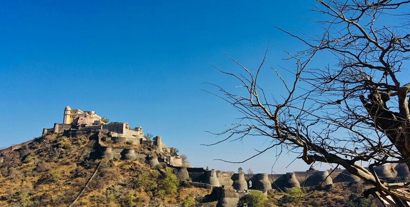 An image of Kalyangad Fort in Maharashtra with panoramic views and ancient ruins.