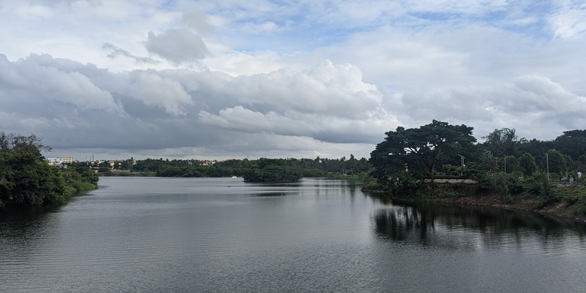 Scenic view of Kamalapur Lake, a perfect for relaxation and boating.