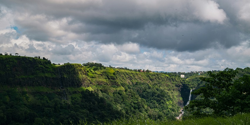 Misty green hills of Kamshet, one of the scenic hill stations near Pune within 100kms.