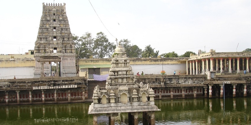 Kanchipuram Known as the City of Thousand Temples, Kanchipuram is known for its temple architectures.