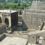 Kandhar Fort, an ancient tourist attraction near Maharashtra, showcasing historic ruins