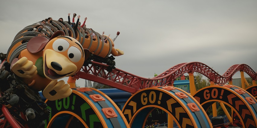 Kanha Fun City is an amusement park where you can enjoy some thrilling rides with pals.