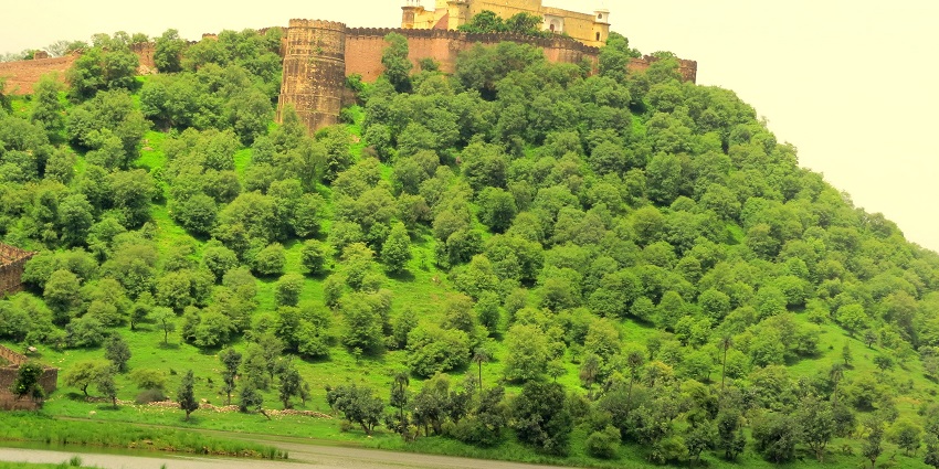 Kankwari Fort is a historic site with views and history.