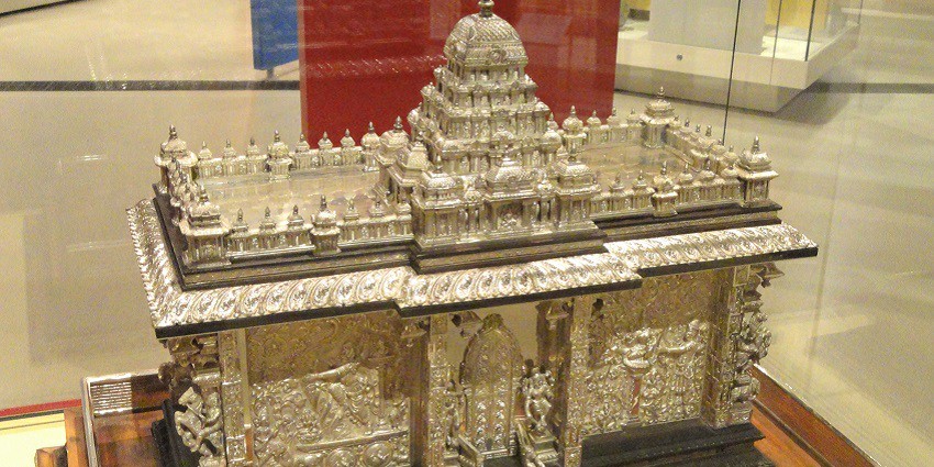 A display on the shelf of the museum, offering a glimpse into the rich history