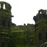 Karjat Fort is a beautiful fort with lush surroundings.