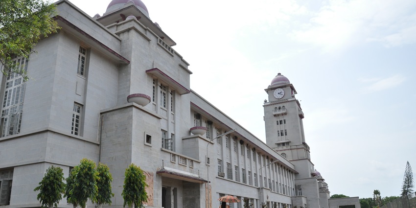 Karnataka Vidyavardhaka Sangha is a historical institution promoting Kannada literature.