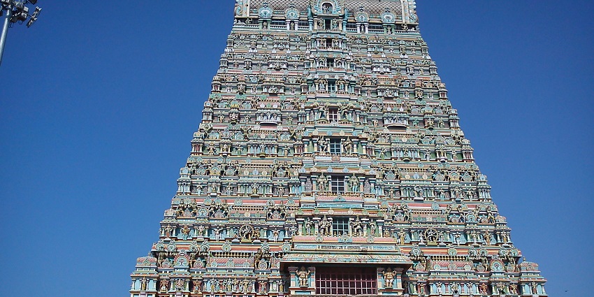 Kasi Viswanathar Temple, a place for Lord Shiva devotees near Sarangapani Temple