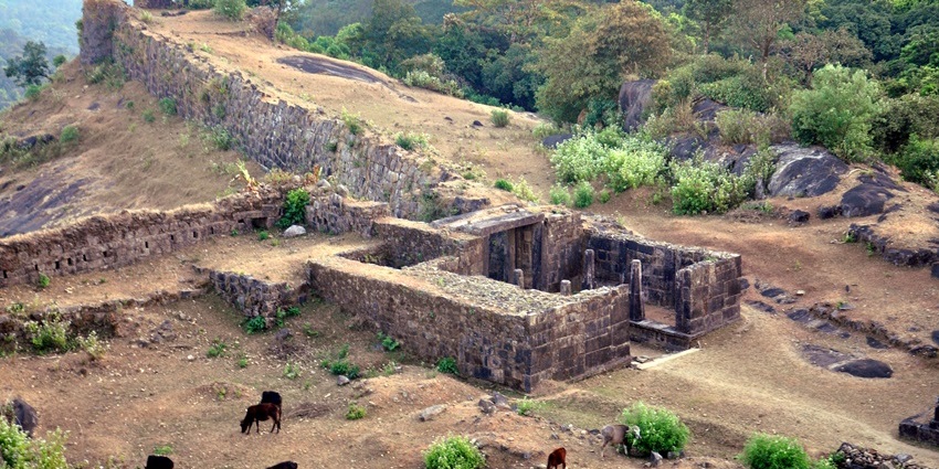 Aerial view of Kavale Durga Fort, a hidden gem among places to visit in Agumbe