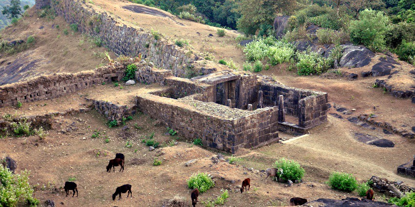 An aerial view of the ruins of Kavaledurga Fort, a place to visit near Bhadravati