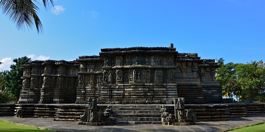 Kedareswara Temple in Halebidu features intricate Hoysala carvings of mythological tales.
