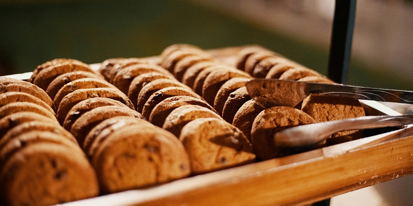 One of the most recommended place for cake shopping in Mahabaleshwar.