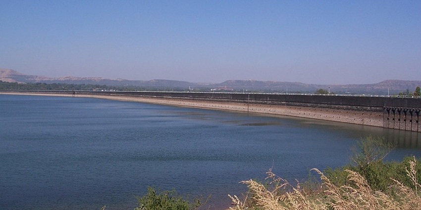 View of Khadakwasla Dam, a best destination near Torna Fort for nature lovers