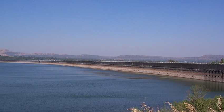 The image of the Khadakwasla Dam, one of the haunted places to visit in Pune