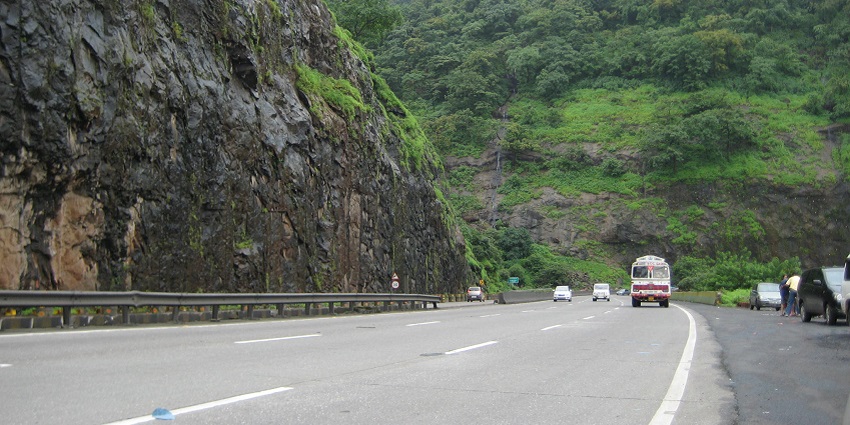 Khandala offers breathtaking views, waterfalls, lush greenery, and adventure awaits.