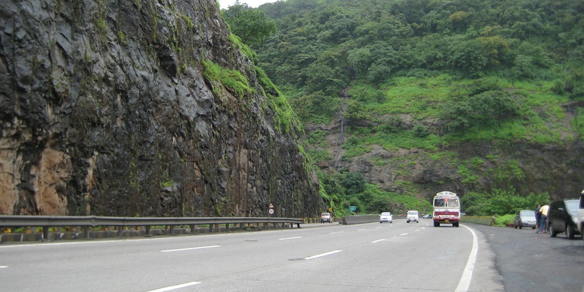 View of the Khandala ghat, a must visit hilltop destination near Navi Mumbai for weekend