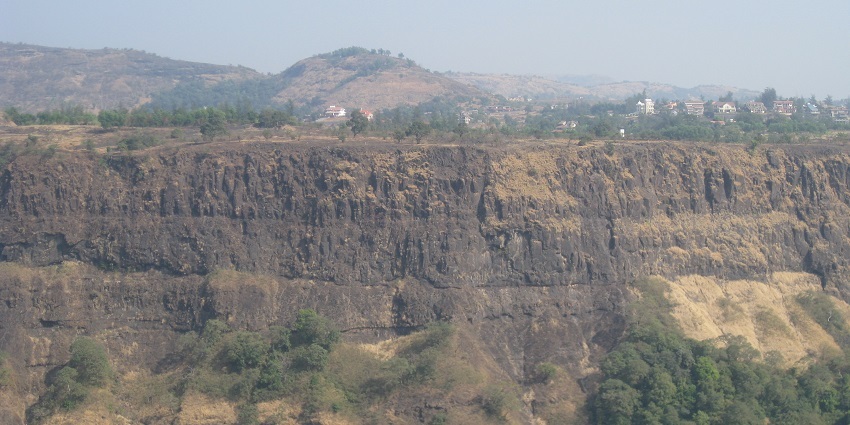 Panoramic view of Khandala showcasing its hills, a popular destination for summer getaways.