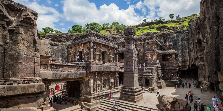 The Khandeshwar Shiva Temple is a sacred Hindu temple dedicated to Lord Shiva.
