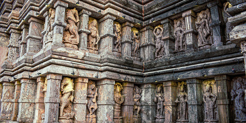 A glimpse of intricate designs and architecture of the Khandoba Temple, Maharashtra.